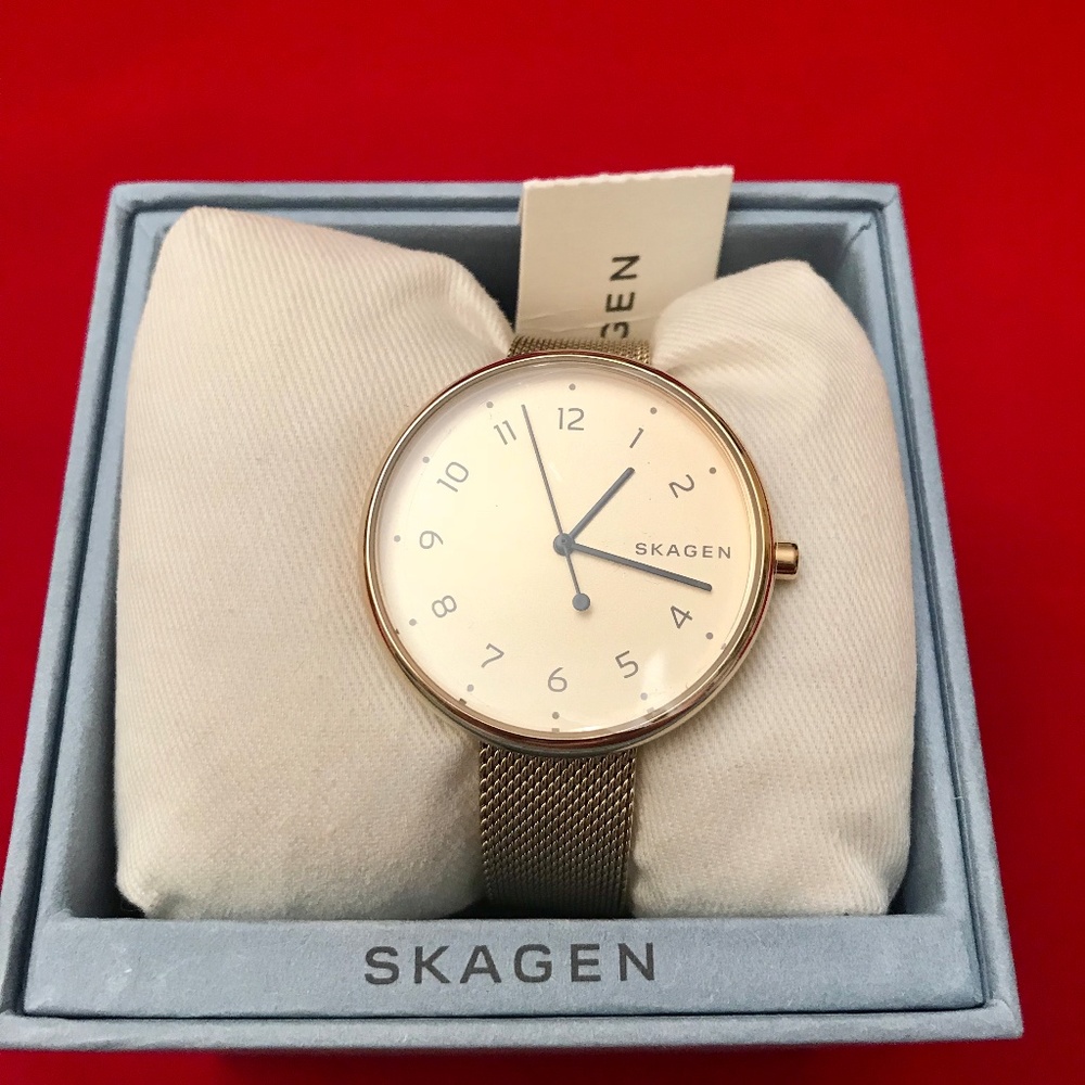 NEW Skagen Women's Signatur Quartz Casual Watch - Picture 2 of 4